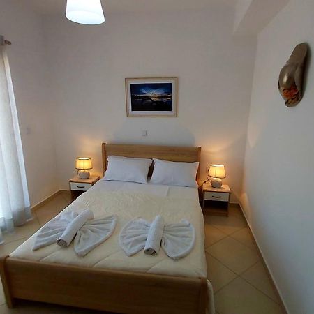 Nikko'S Apartments Elafonisos Екстер'єр фото