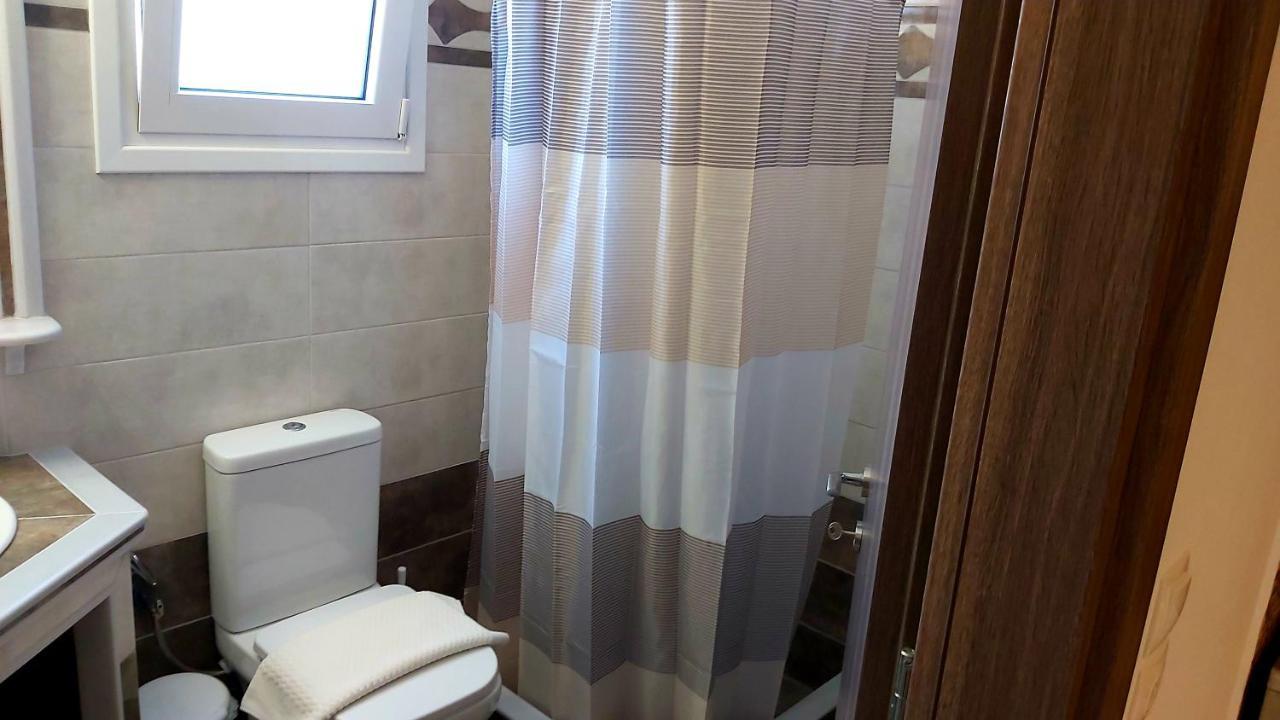 Nikko'S Apartments Elafonisos Екстер'єр фото