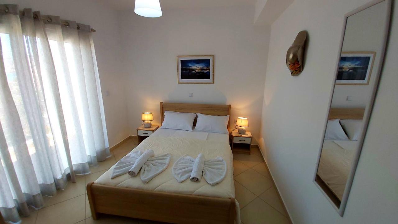 Nikko'S Apartments Elafonisos Екстер'єр фото