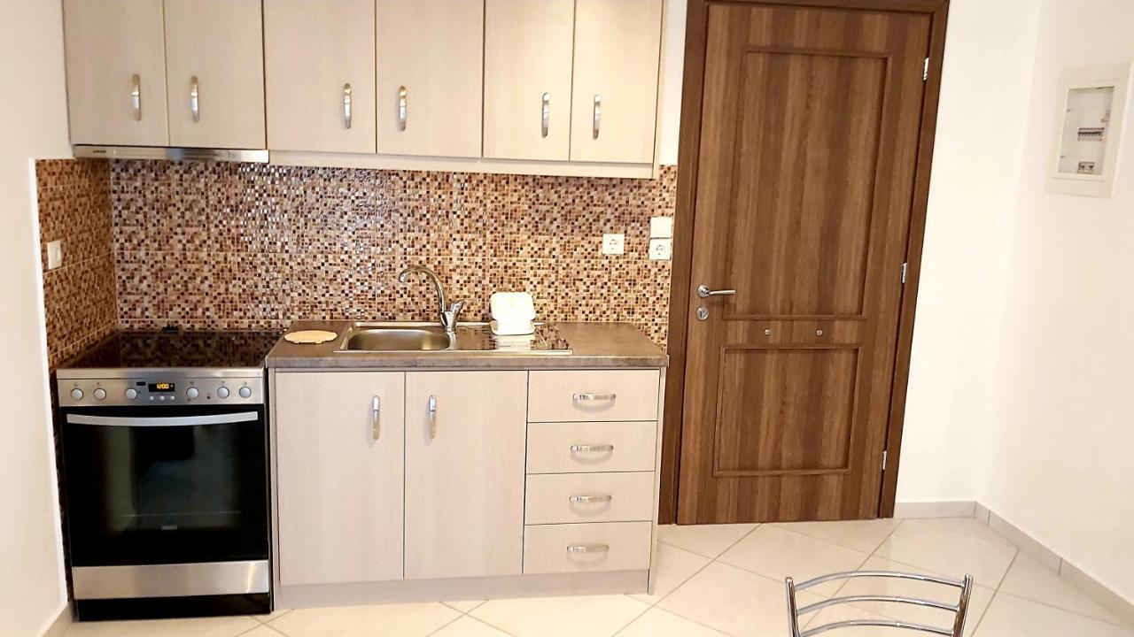Nikko'S Apartments Elafonisos Екстер'єр фото